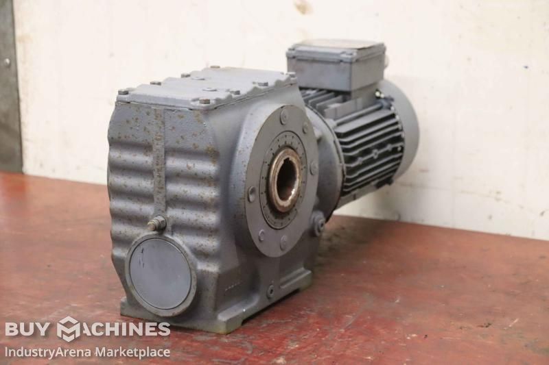 Getriebemotor 0,25 kW 3,6 U/min SEW-Eurodrive SA67 DT80N8