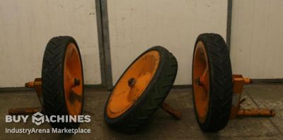 Tires with rims 3 pieces Amazone Ausleger Citan