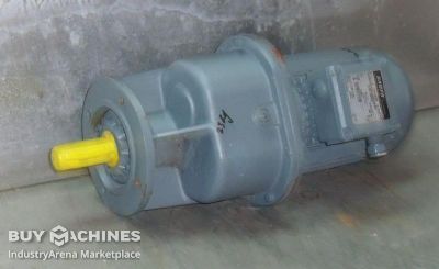Getriebemotor 0,37 kW 76 U/min BAUER G12-20/DK84-200W