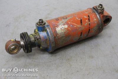 Hydraulikzylinder unbekannt Hub 82 mm