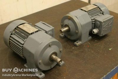 Gear motor 0.15 kW 49 rpm SEW EURODRIVE R32DT71C6