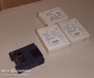 Zeitrelais Siemens 7PU57 20-0AB30