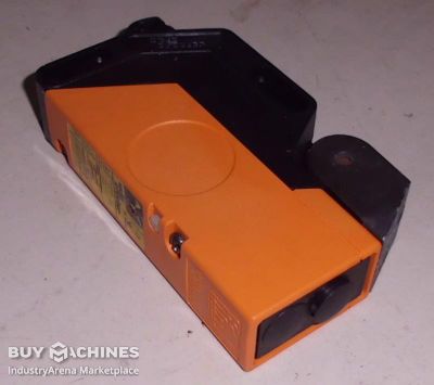 Reflective light barrier IFM OPF2050-FBOW