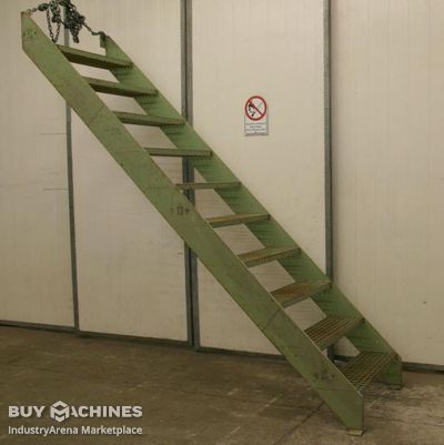 Stahltreppe Stahl Höhe 2600 mm