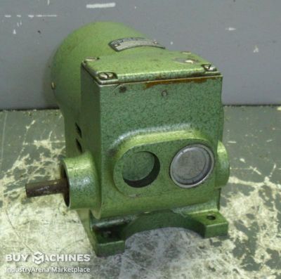 Getriebemotor 0,18 kW 5000 U/min VEB 3071/3