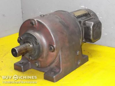Getriebemotor 0,37/0,55 kW 20/40 U/min SEW R73D234-2