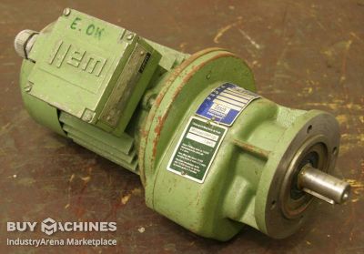 Gear motor 0.37 kW 33 rpm Watt HF OKS 71 N 4