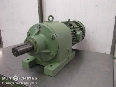 Gear motor 9 kW 179 rpm SEW Eurodrive R9eD694