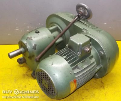 adjustable gear motor 0.75 kW 21-118 rpm Lenze 155-ZNA0-80-4