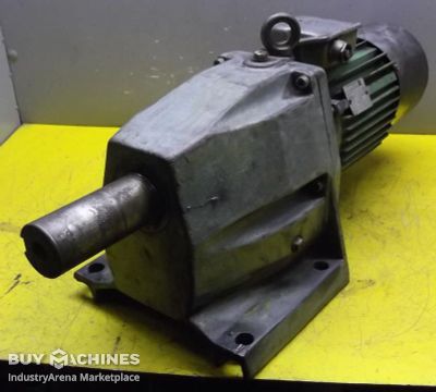 Gear motor 1.5 kW 40 rpm VEM KPER90L4