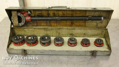 Set of cutting dies 1 1/4 