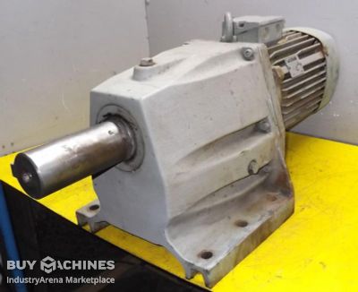 Gear motor 0.9/1.5 kW 16/31.5 rpm VEM ZG4KMRB100S8-4