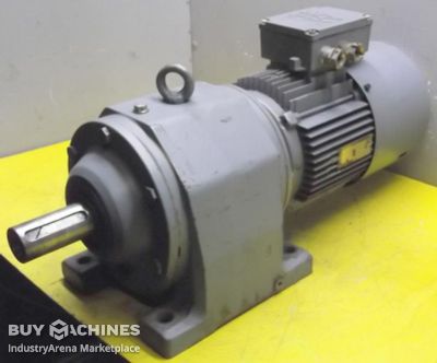 Gear motor 0.88/1.3 kW 21/41 rpm SEW Eurodrive R73WD90S-4