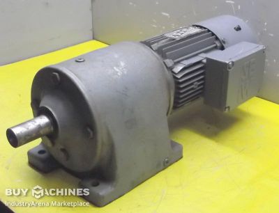 Getriebemotor 0,55 kW 32 U/min SEW Eurodrive R60DT80K4BM/HF