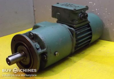 Gear motor 0.37 kW 46 rpm SEW RF53VD22-4M