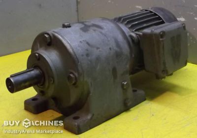 Getriebemotor 0,37 kW 160 U/min SEW R52VD71N-4