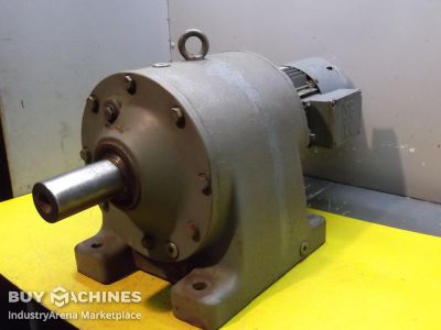 Getriebemotor 0,37 kW 3,5 U/min SEW Eurodrive R90DT90S-8B/H/Z