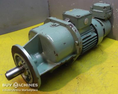 Gear motor 0.37 kW 104 rpm 60Hz BAUER G12-20/DK74-178W-AS/M