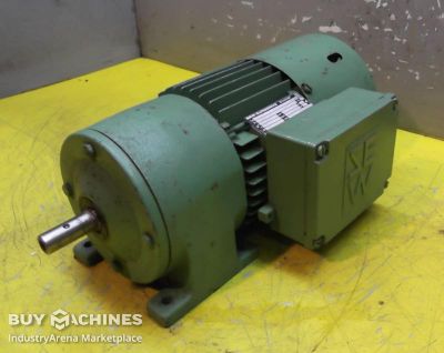 Gear motor 0.15 kW 42 rpm SEW EURODRIVE R30DT71C6B