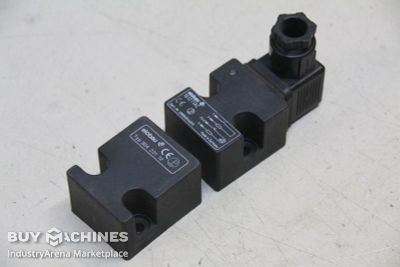 Safety switch, safety sensor Elobau 161 271 AC / 304 221 12