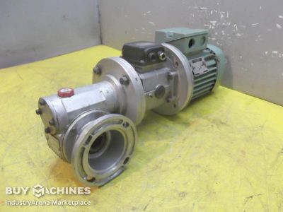 Gear motor 0.25 kW 137 rpm Motovario MRVI0FZ