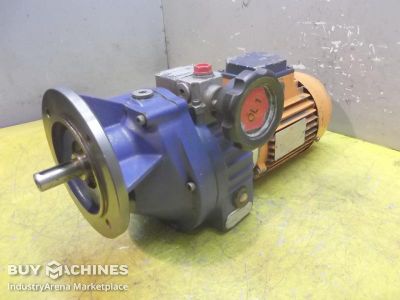 adjustable gear motor 0.37 kW 26-143 rpm Motovario TKRF/5