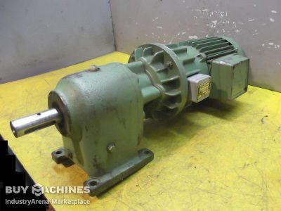 Gear motor 0.55 kW 150 rpm Lenze 12.102.05.1.1