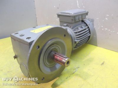 Gear motor 0.37/0.55 kW 11.2/22.6 rpm Nord SK12063F-80L-8/4-TW
