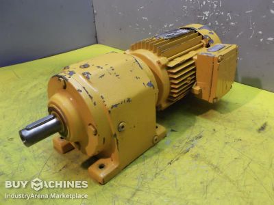 Gear motor 0.55 kW 62 rpm SEW EURODRIVE R43DT80K4