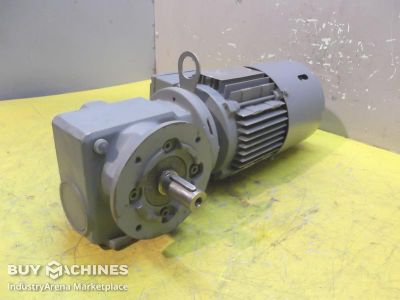 Gear motor 0.37 kW 105 rpm SEW Eurodrive SF32 DT71D4BMG