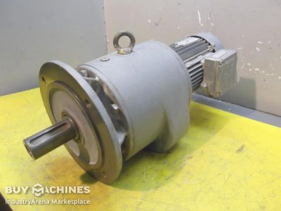 Gear motor 0.75 kW 30 rpm SEW Eurodrive RF70DT80N-4