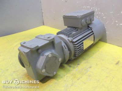 Gear motor 0.55 kW 89 rpm SEW EURODRIVE SF32 DT80K4BMG