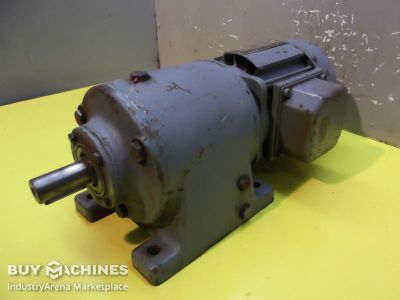 Gear motor 0.059/0.1 kW 38/76 rpm 60 Hz SEW R53D228-4