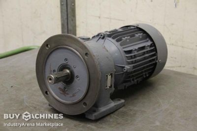 Gear motor 4 kW 104 rpm Nord SK 25XF-112 M/4 TF