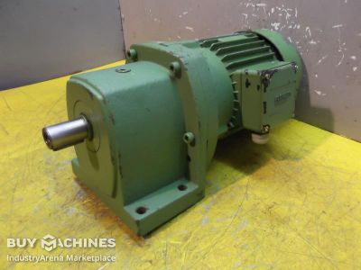 Gear motor 0.1/0.45 kW 15/60 rpm Flender Z112-G80M/3/2