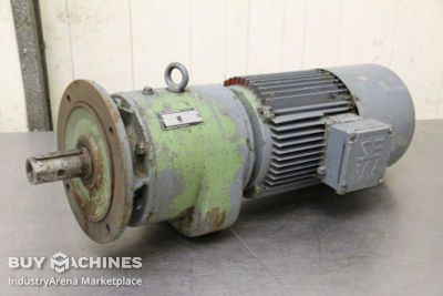 Gear motor 2.9 kW 152 rpm SEW Eurodrive RF70GN112M