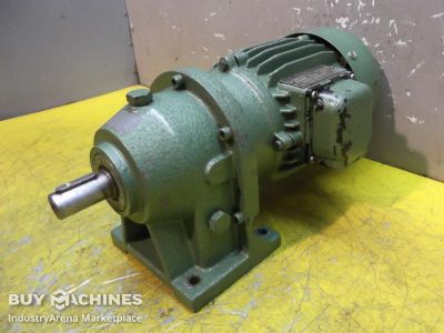 Gear motor 0.25 kW 65 rpm HEW GO71K/4