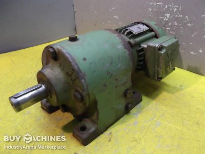Gear motor 0.37 kW 32.5 rpm SEW EURODRIVE R53WD71D-4