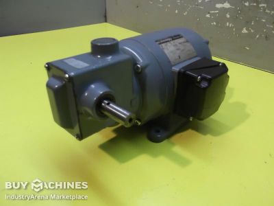 Gear motor 0.1 kW 4.2 rpm Groschopp DM90-60