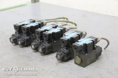 Control block with 6 directional valves Nachi-Fujikoshi SL-G01-E3X-GR-Ci-11