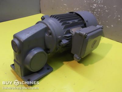 Gear motor 0.75 kW 114 rpm Nord SK80L/4