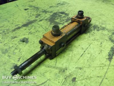Hydraulic cylinder Rexroth CD70B25/12-50