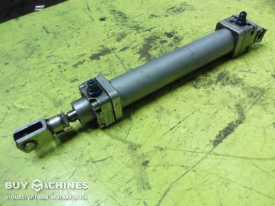 Pneumatic cylinder Festo DN-40-200-PPV