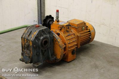 adjustable gear motor 0.75 kW 190-1000 rpm MOTOVARIO TKF/10