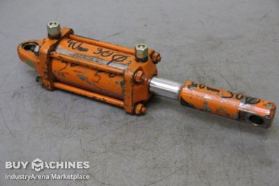 Hydraulic cylinder unbekannt Hub 40 mm