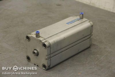 copmpact cylinder Festo Hub 200 mm