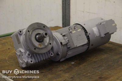 Geared motor 1.5 kW 139 rpm Lenze 52.308.06.10  PGLP680