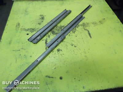 Heavy duty pull-out unbekannt 400/820 mm