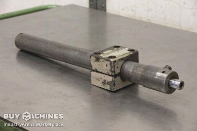 Hydraulic cylinder Behringer Hub 445 mm
