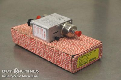 Differential pressure switch Danfoss MP54  060B016866
